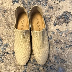 Matisse Booties Size 8
